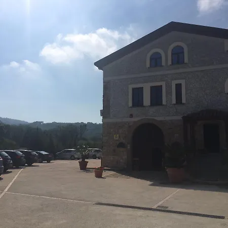 Tenuta Ferrara Hotel Altavilla Silentina